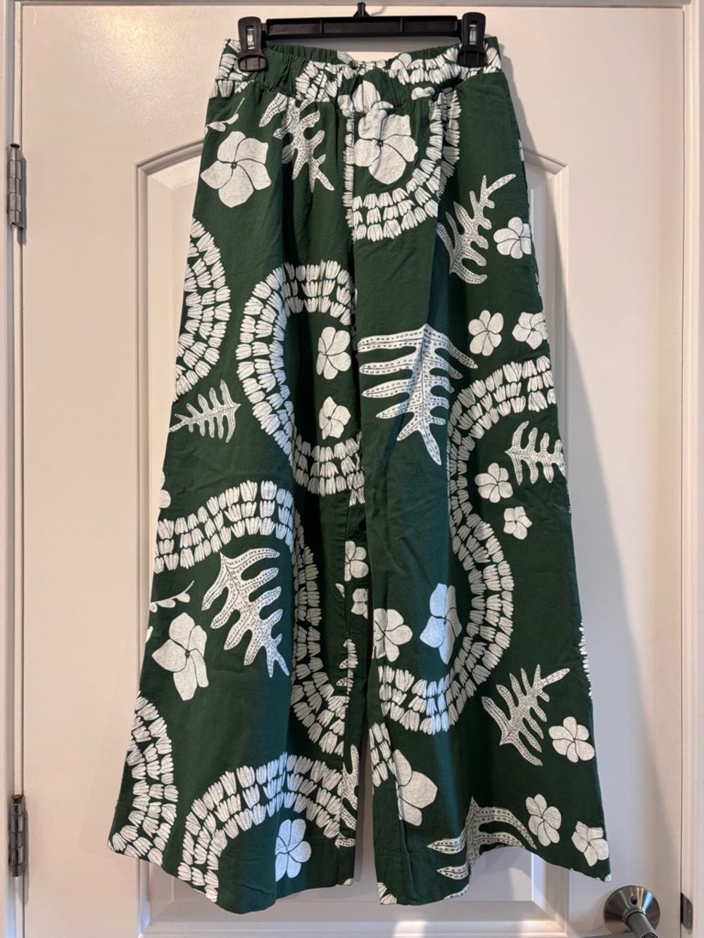 Wide-Leg Boot Cut Pants in Dark Green Floral Print
